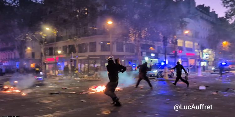 To koniec Francji jaką znamy. Totalna anarchia na ulicach! [WIDEO]