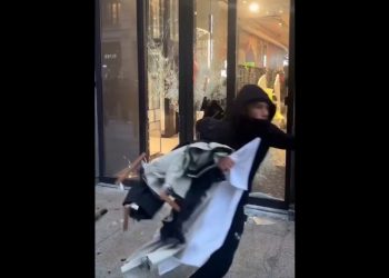 Francja podpala Europę. Zamieszki w Mediolanie. Na ulice wyjdzie wojsko! [WIDEO]