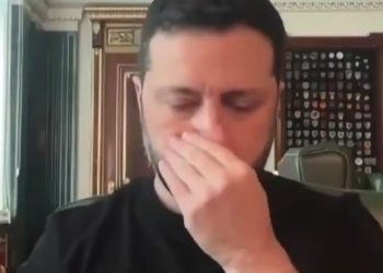 Dziwne zachowanie Zełenskiego na wizji. Czy Zełenski był pod wpływem narkotyków? [WIDEO]